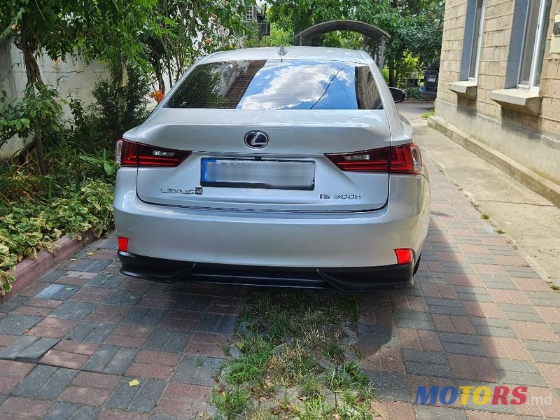 2015' Lexus Is Series photo #3