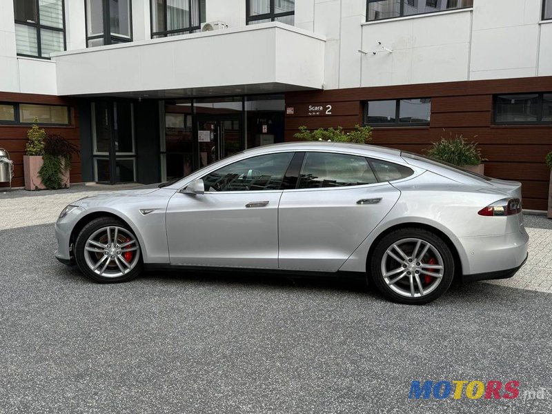 2015' Tesla Model S photo #6