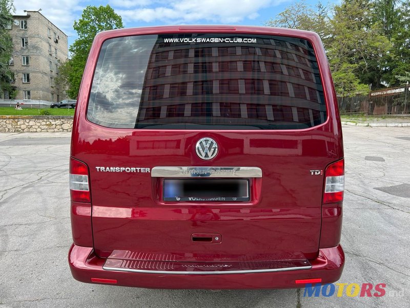 2005' Volkswagen Transporter photo #5