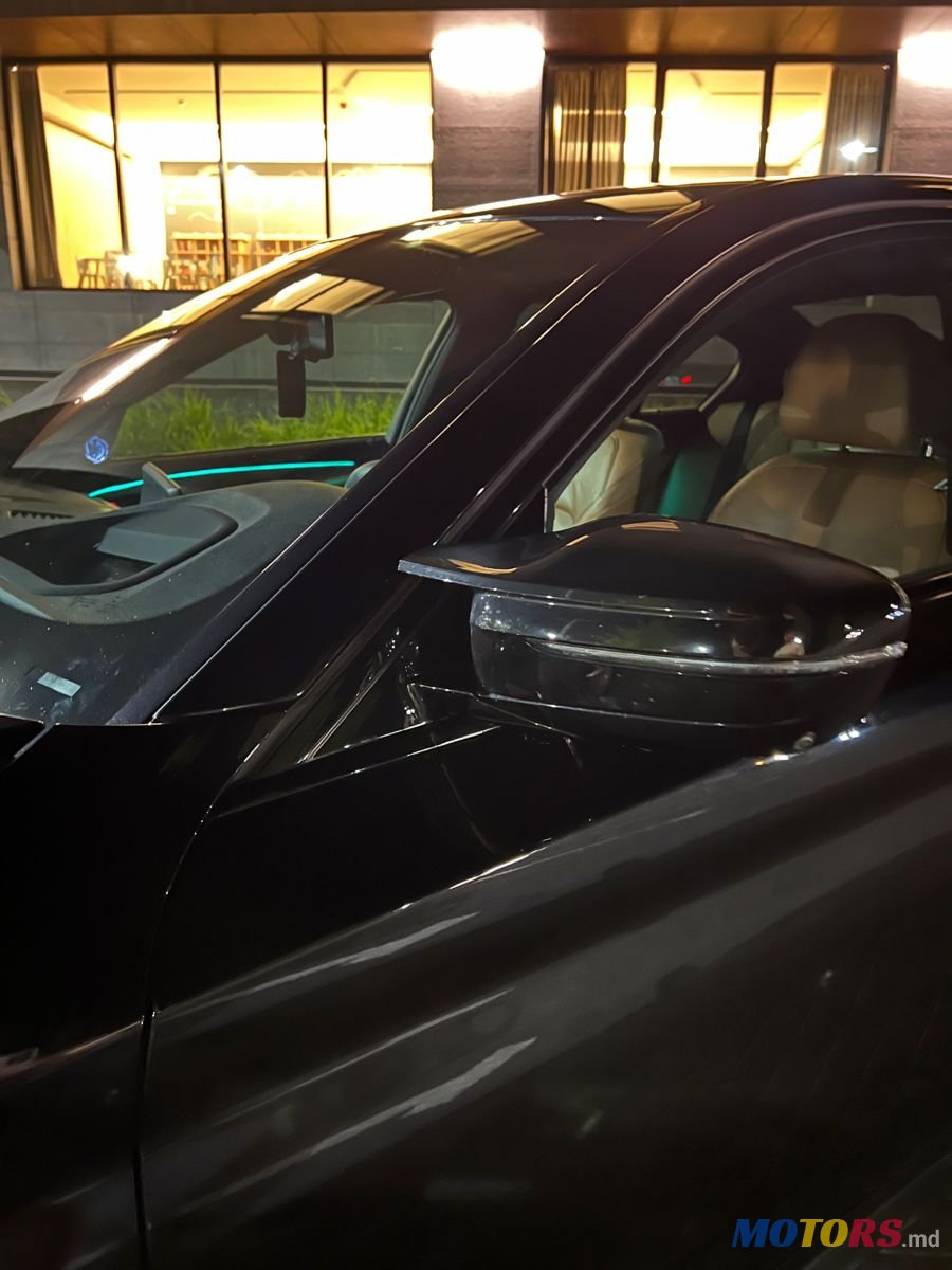 2018' BMW 5 Series photo #5