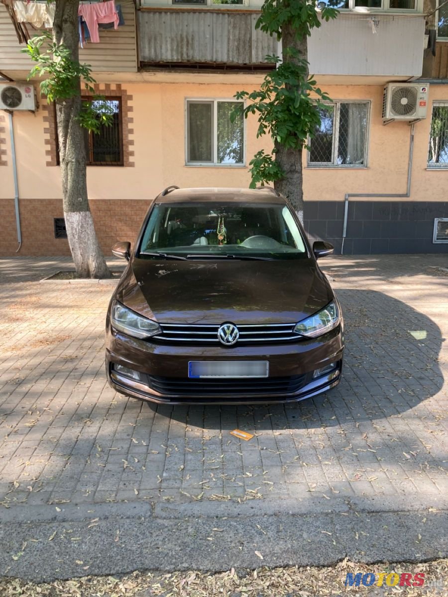 2016' Volkswagen Touran photo #5