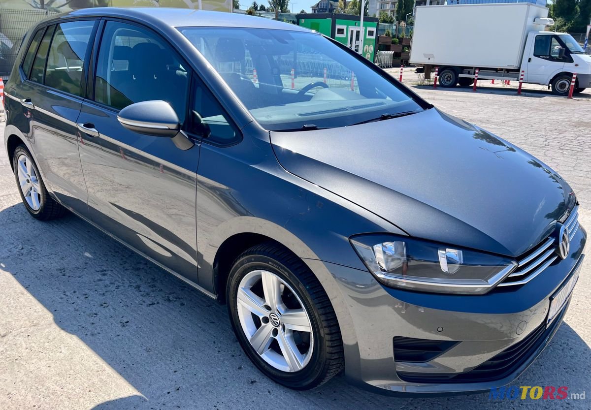 2017' Volkswagen Golf Plus photo #3