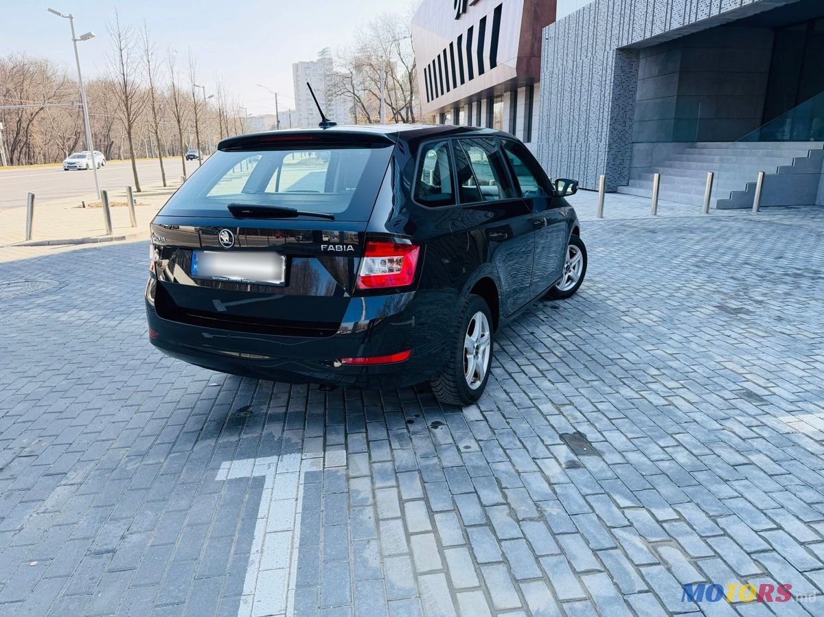 2017' Skoda Fabia photo #3