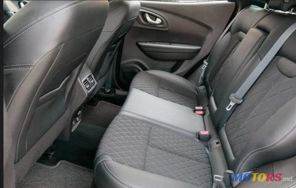 2020' Renault Kadjar photo #6