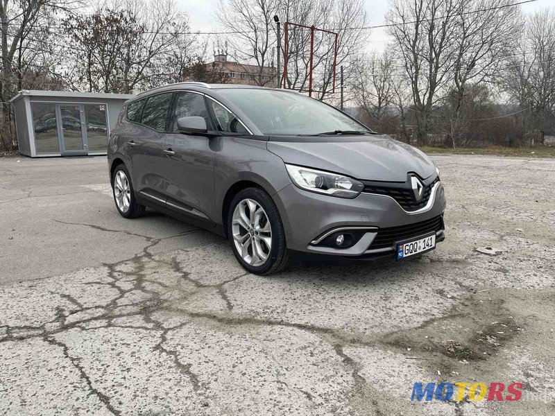 2017' Renault Grand Scenic photo #1