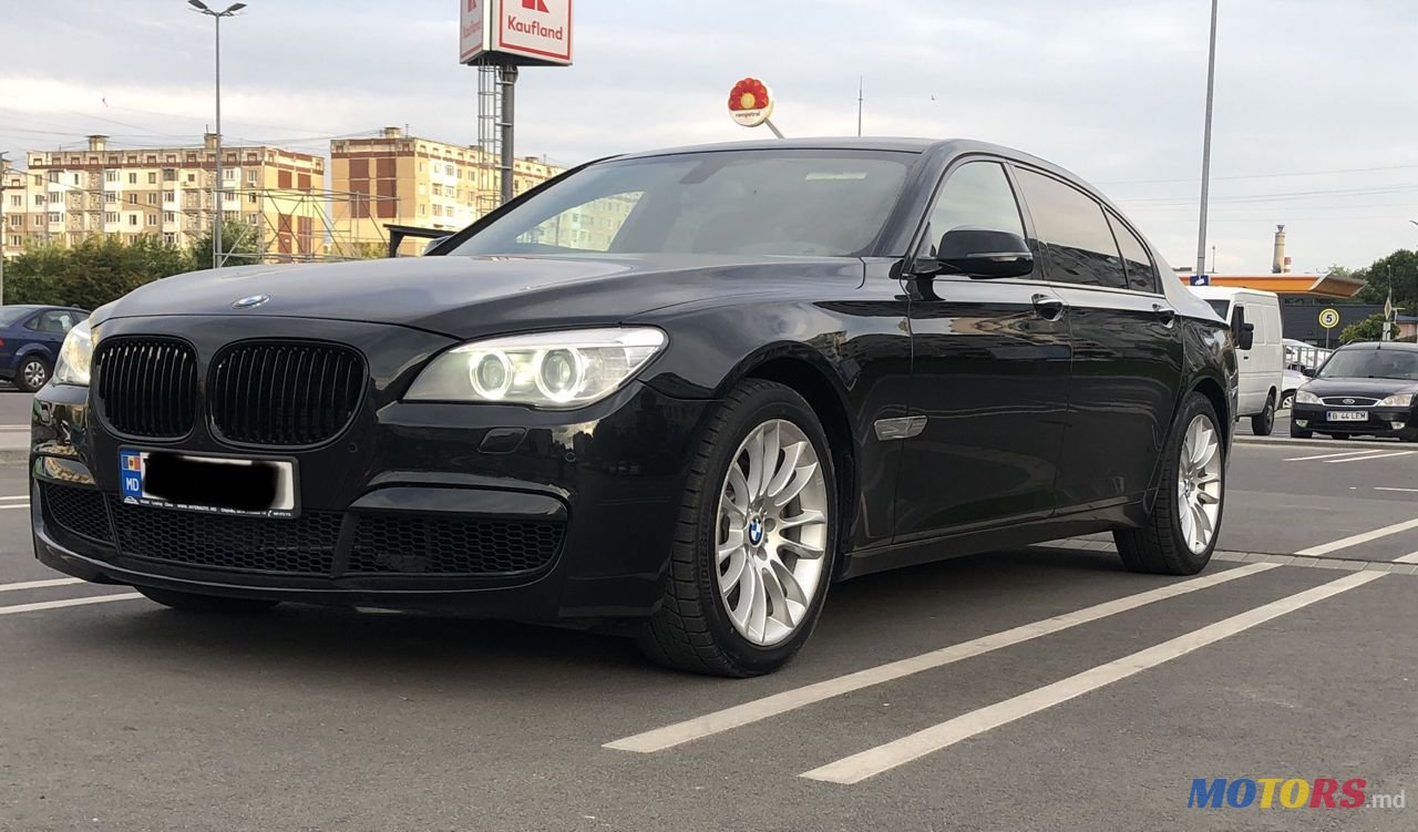 2005' BMW 7 Series photo #2