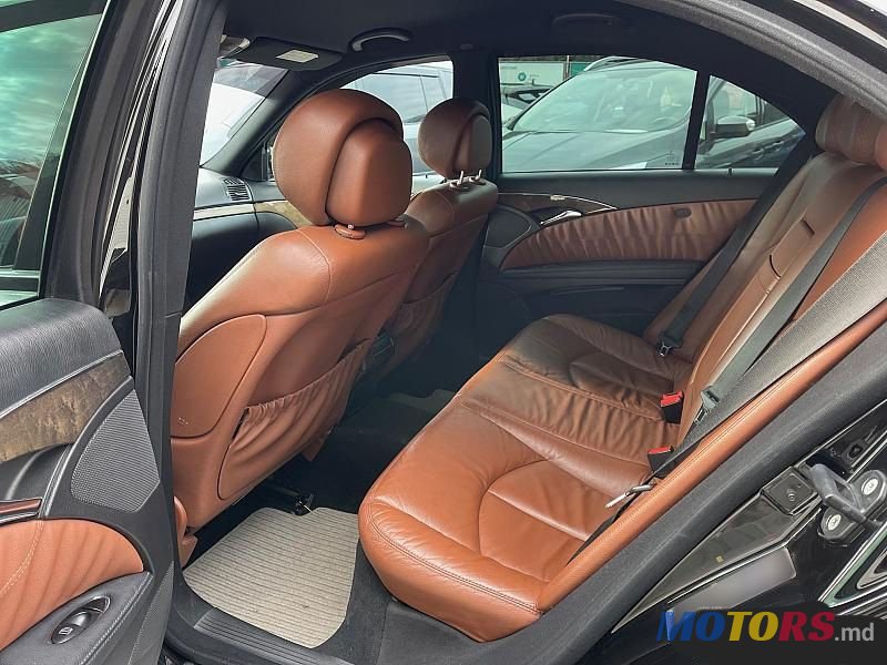 2008' Mercedes-Benz E-Class photo #6