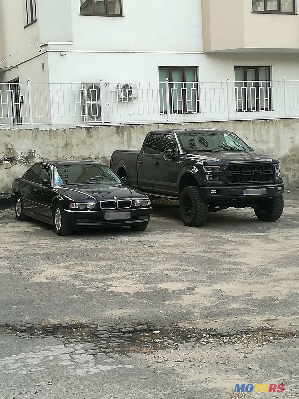 2001' BMW 7 Series photo #1