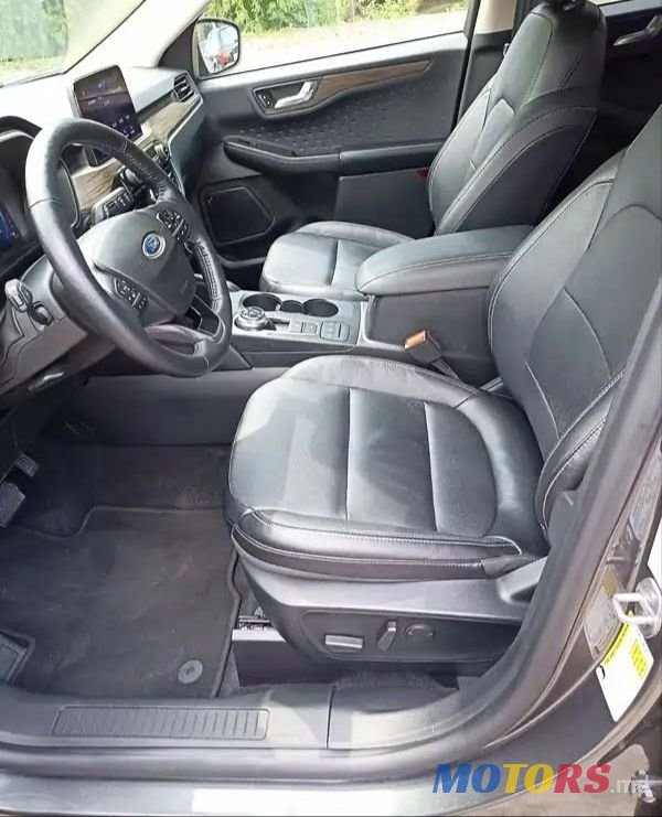 2020' Ford Escape photo #4