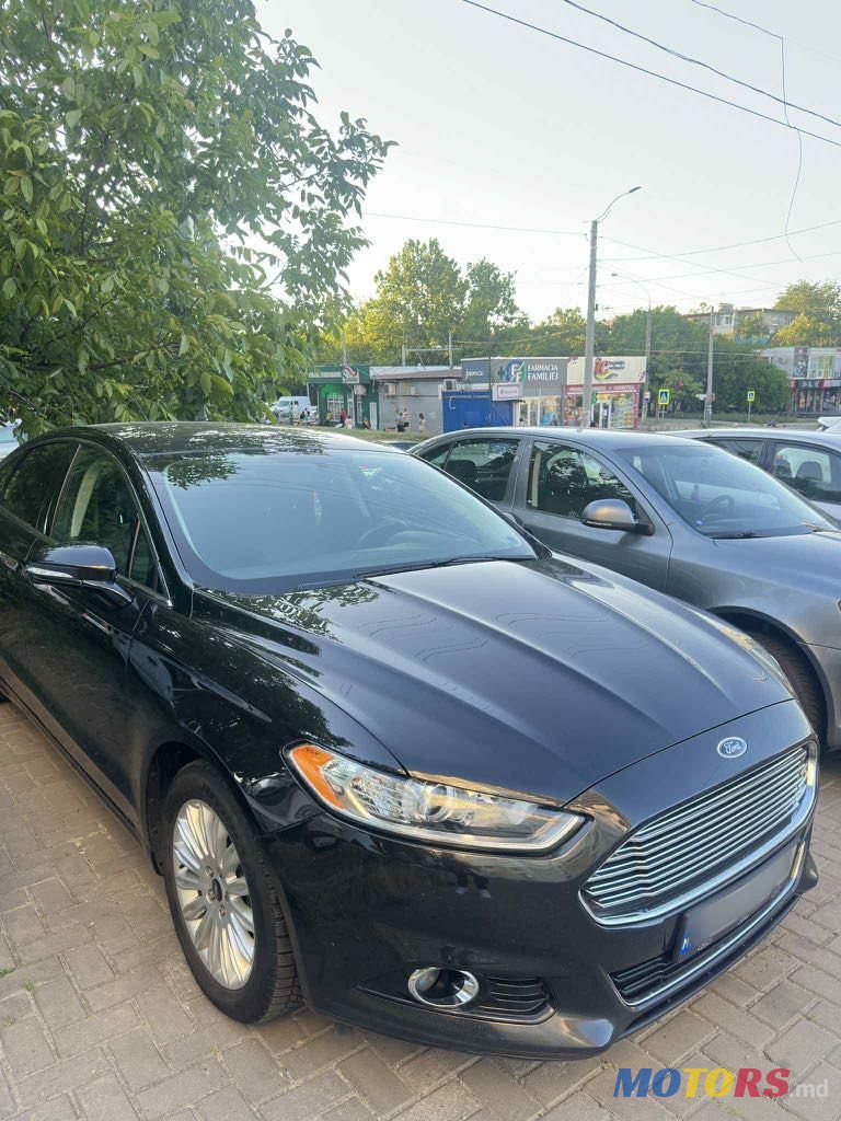 2013' Ford Fusion photo #3