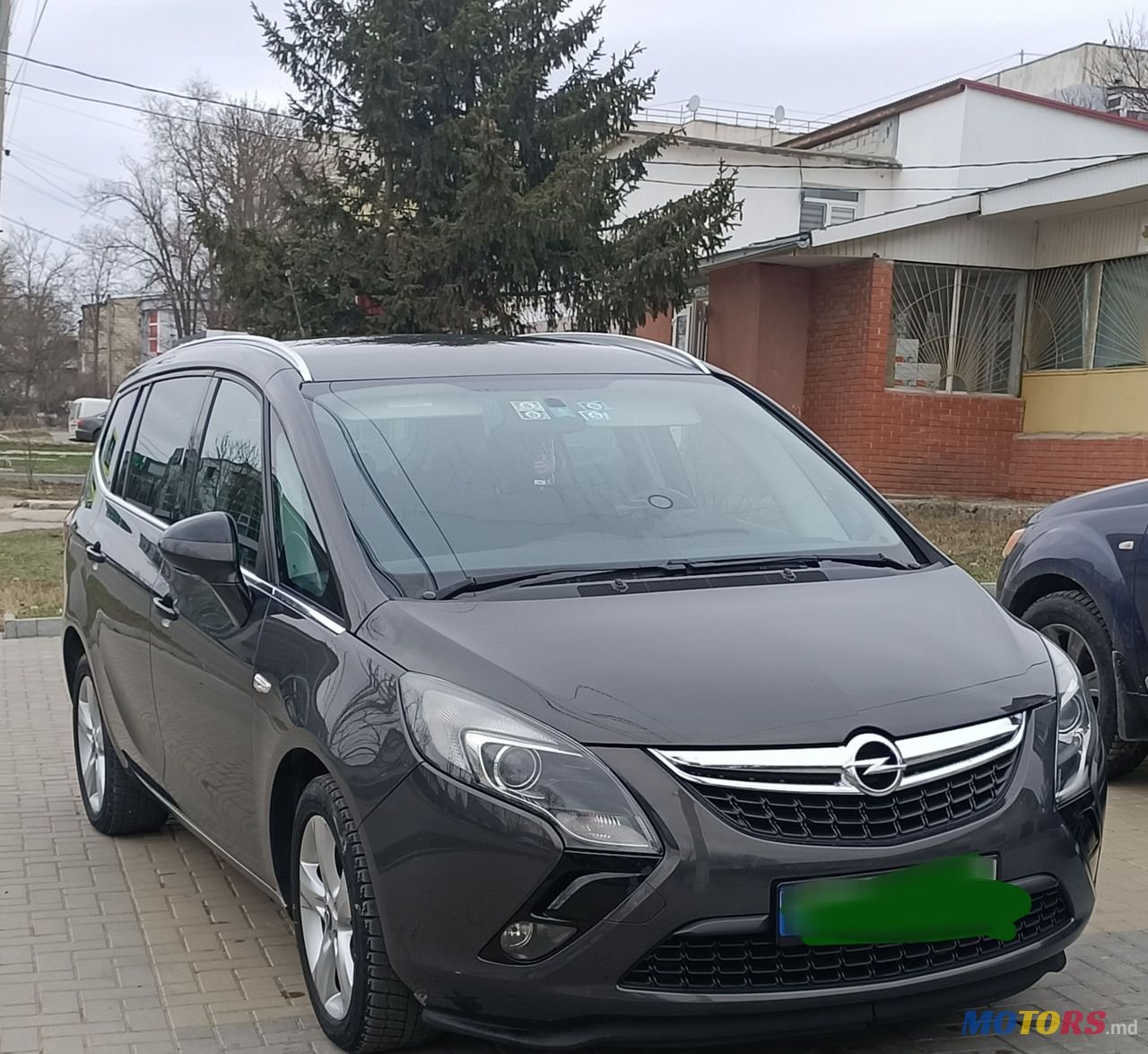 2014' Opel Zafira photo #2