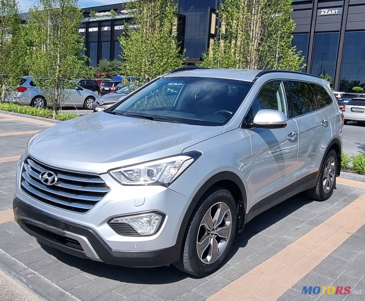 2014' Hyundai Santa Fe photo #1