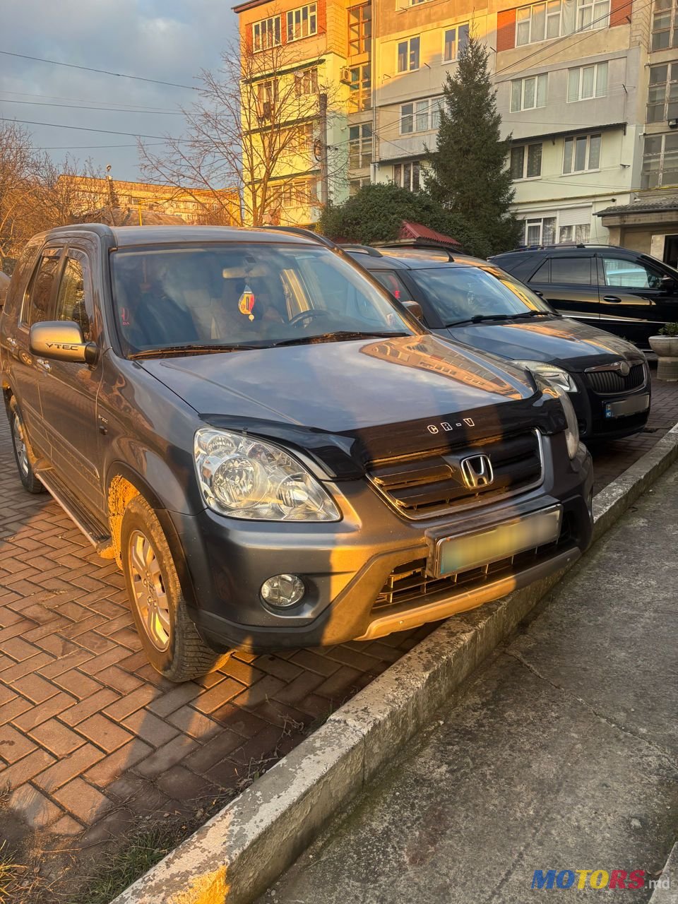 2005' Honda CR-V photo #1