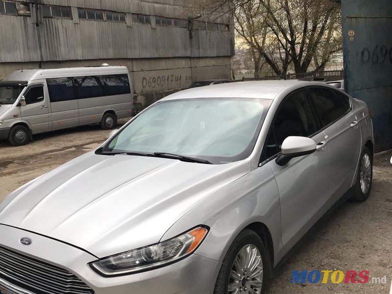 2013' Ford Fusion photo #3