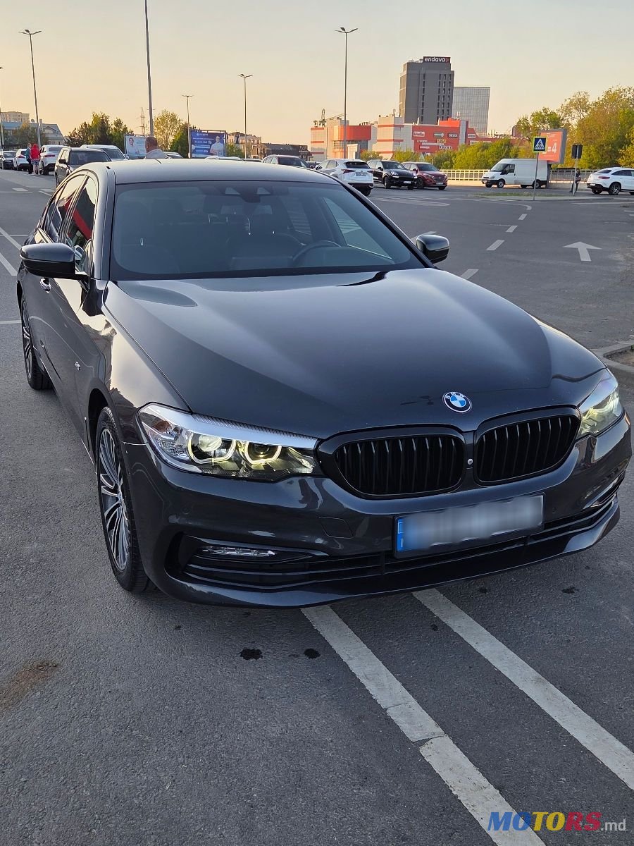 2017' BMW 5 Series photo #1