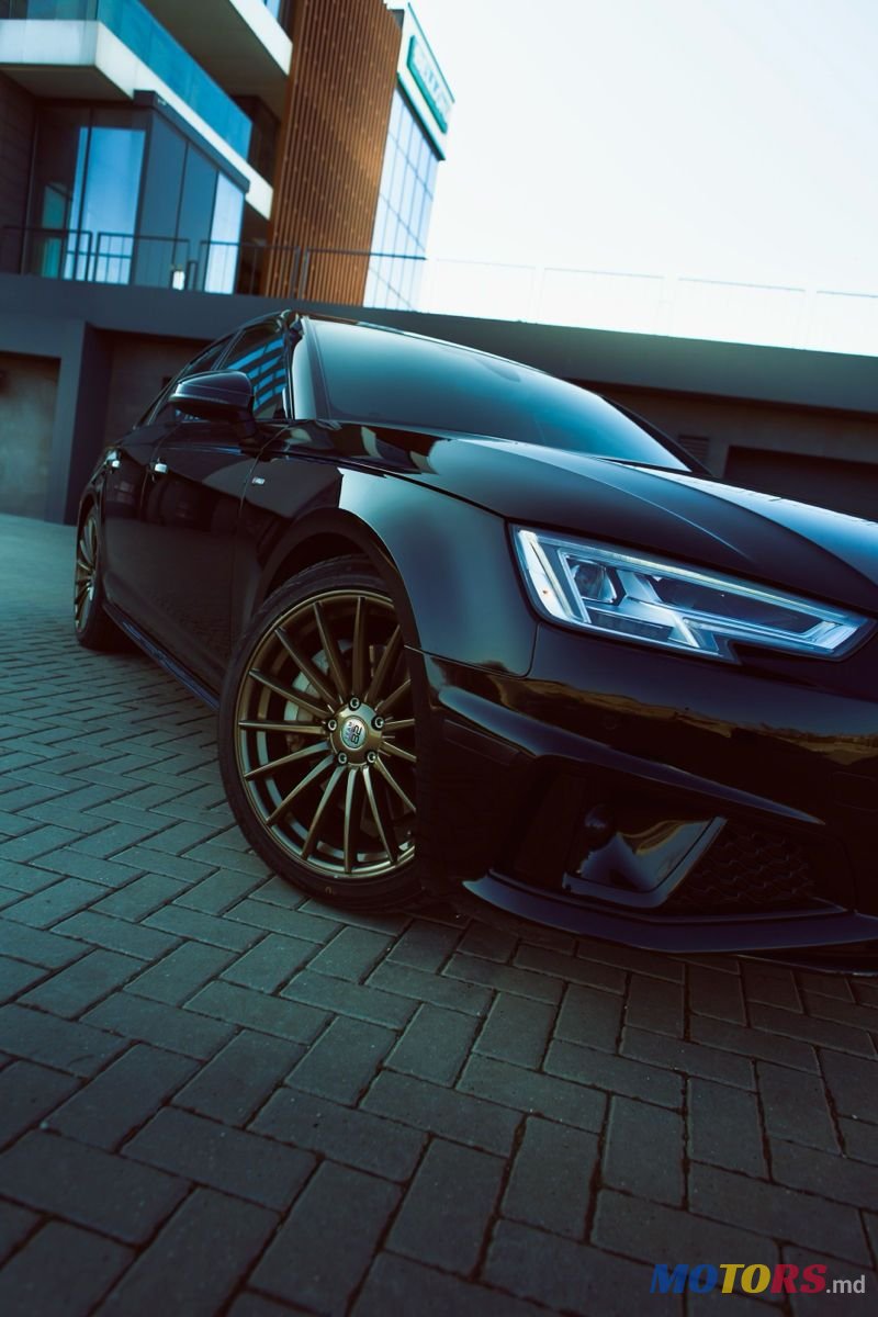 2019' Audi A4 photo #2