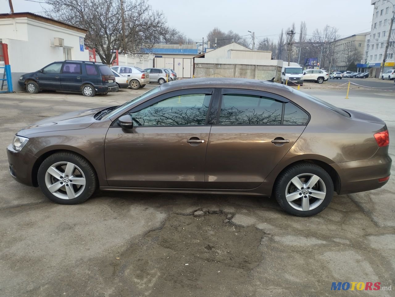 2011' Volkswagen Jetta photo #3