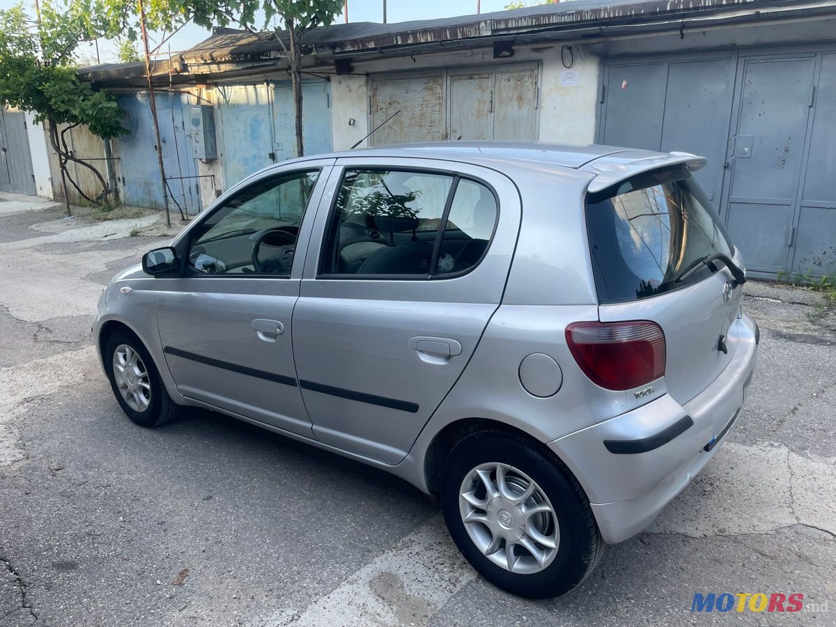 2001' Toyota Yaris photo #4