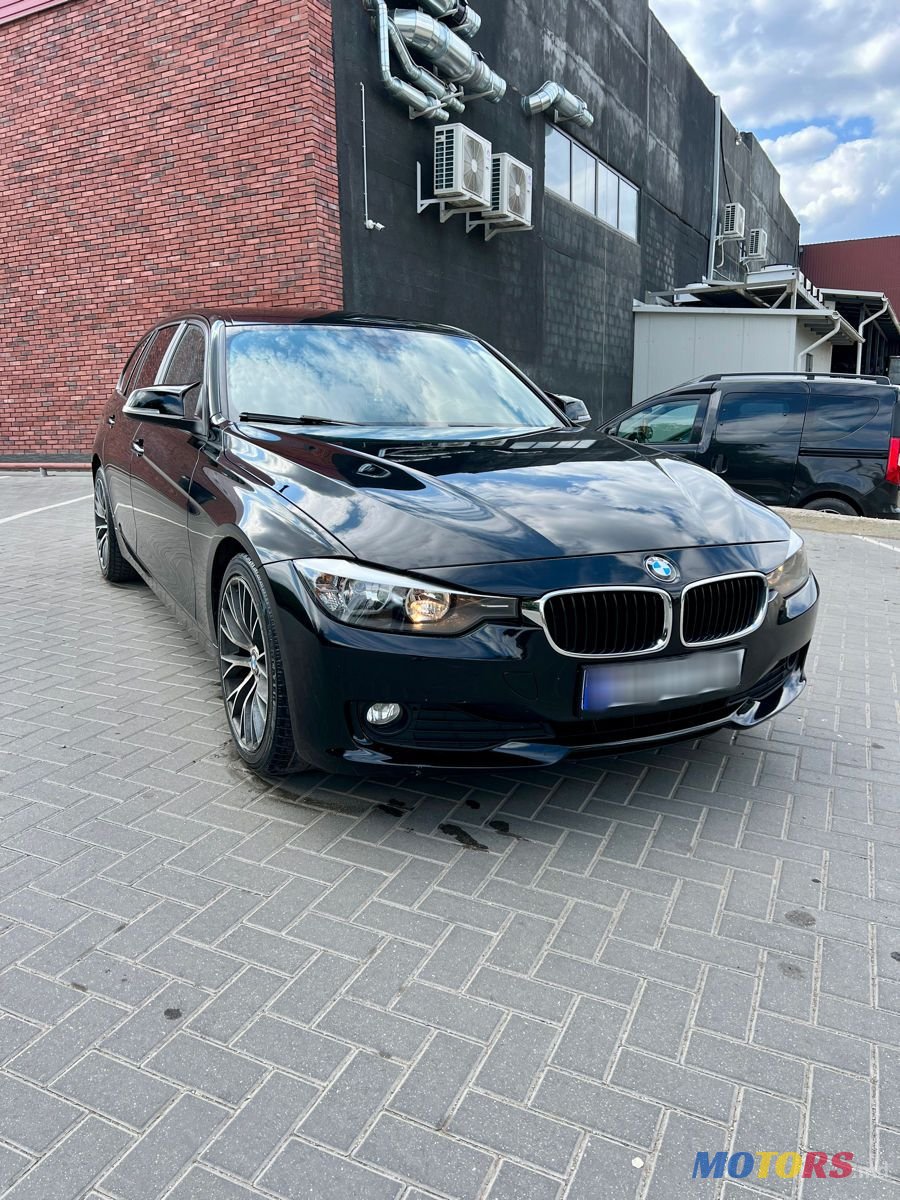 2013' BMW 3 Series photo #1