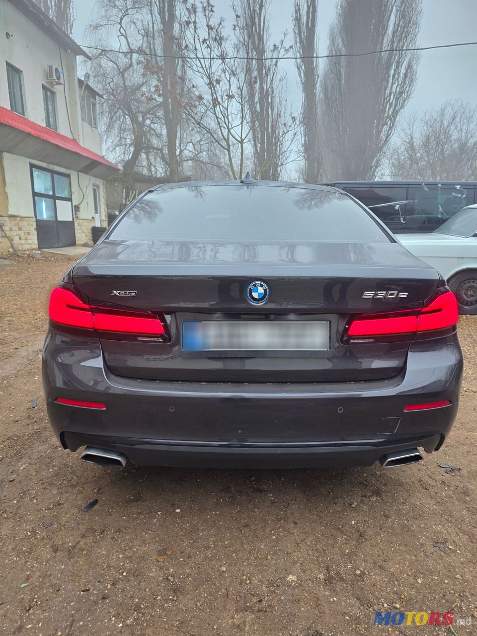 2023' BMW 5 Series photo #2