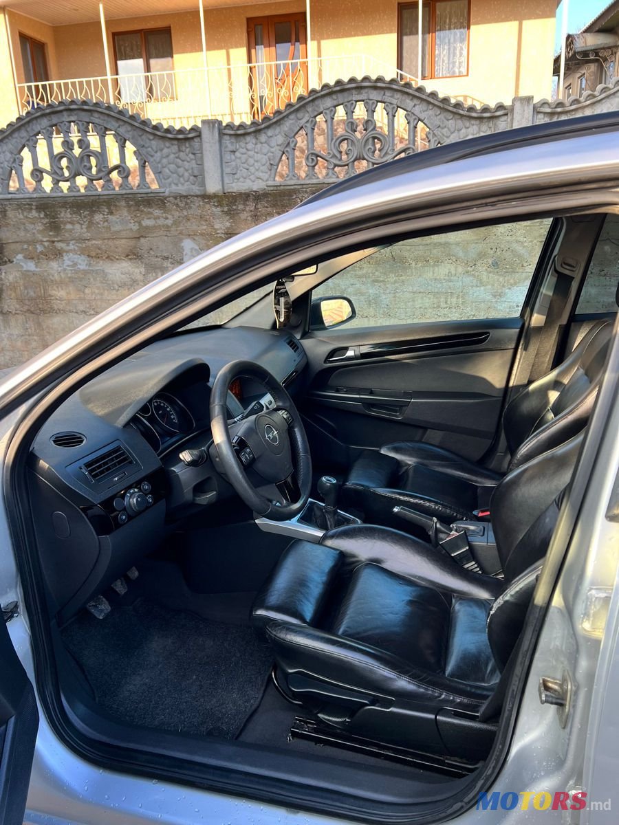 2006' Opel Astra photo #5