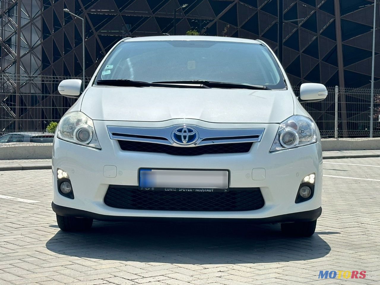 2010' Toyota Auris photo #1