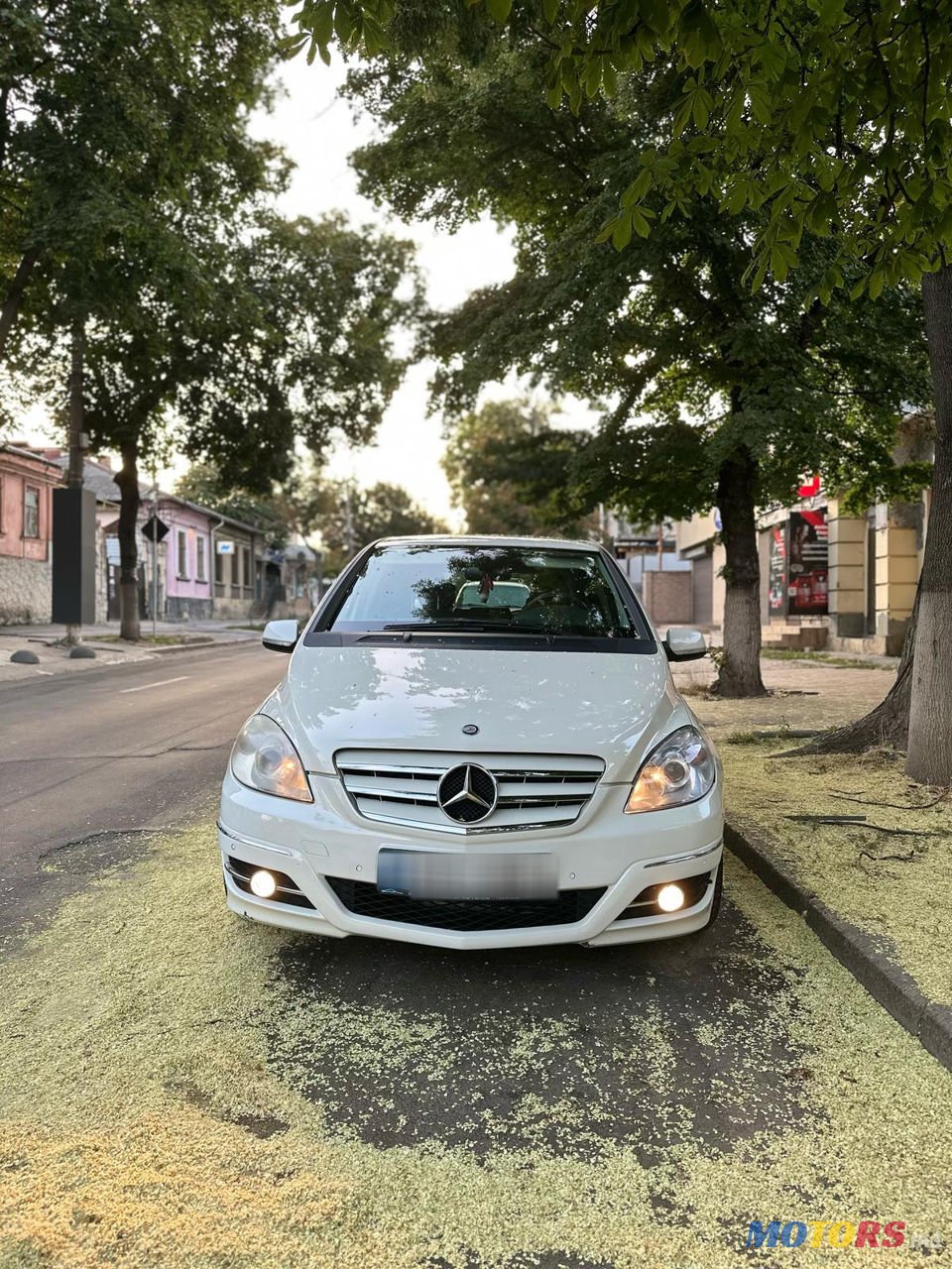 2011' Mercedes-Benz B-Class photo #2