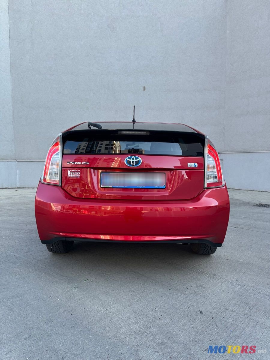 2012' Toyota Prius photo #5