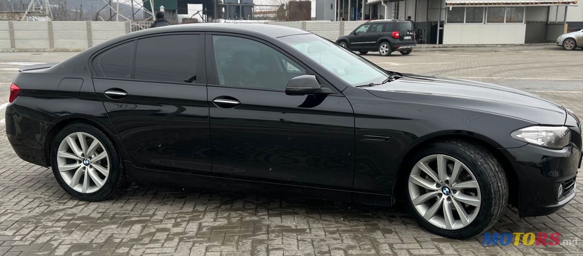 2015' BMW 5 Series photo #5