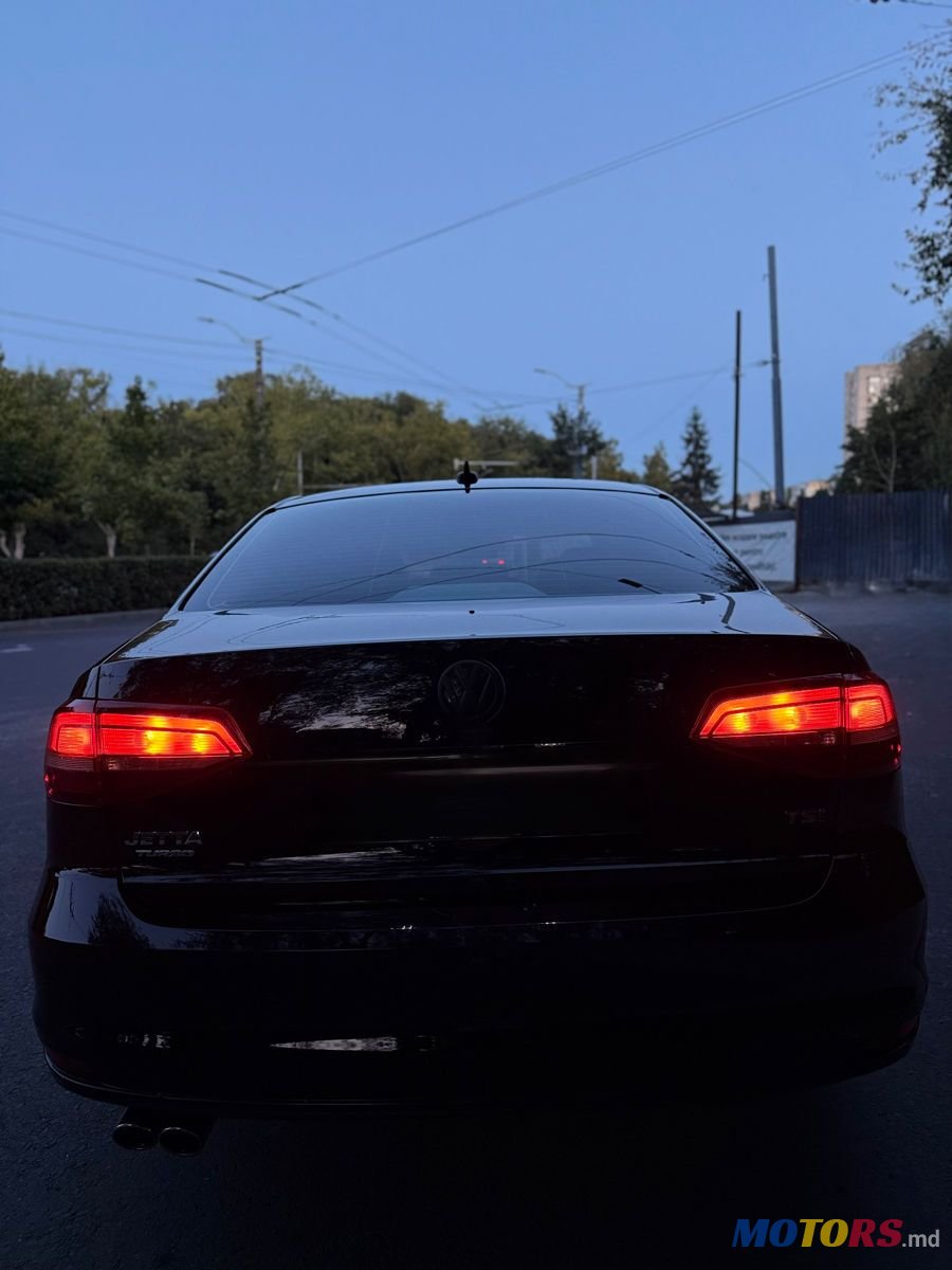 2016' Volkswagen Jetta photo #3