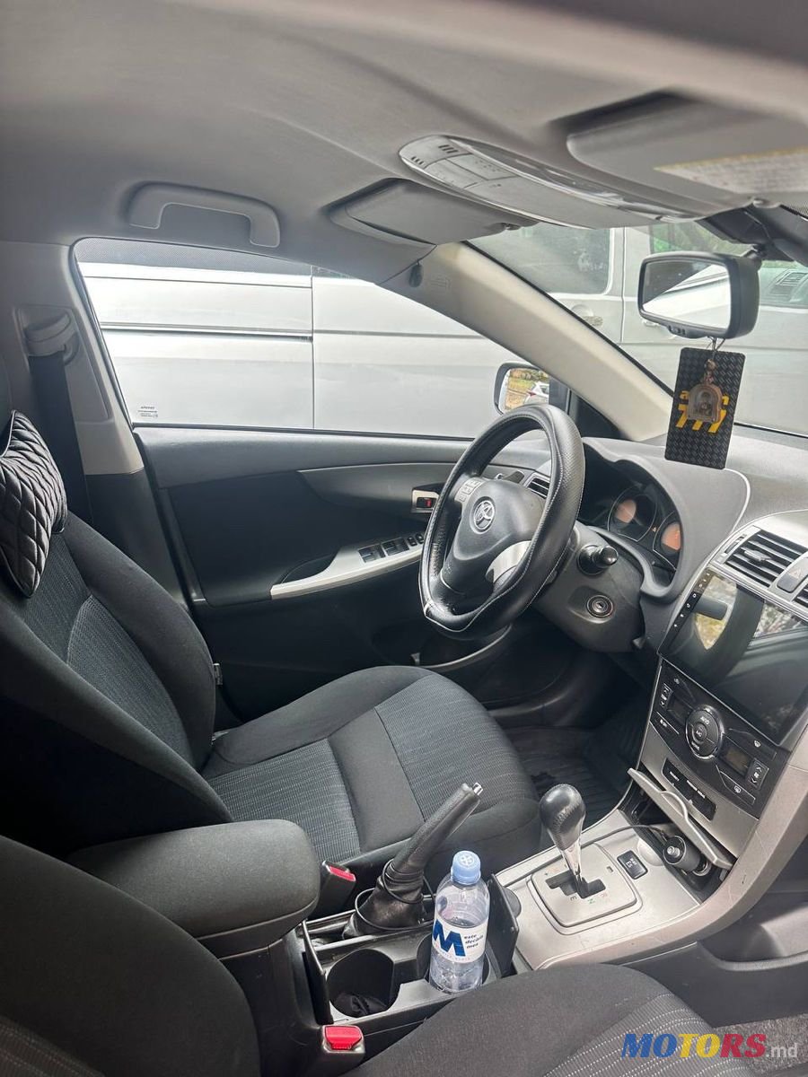 2009' Toyota Corolla photo #4