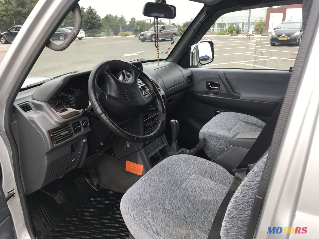 1998' Mitsubishi Pajero photo #6