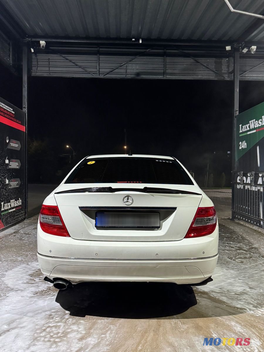 2010' Mercedes-Benz C-Class photo #5