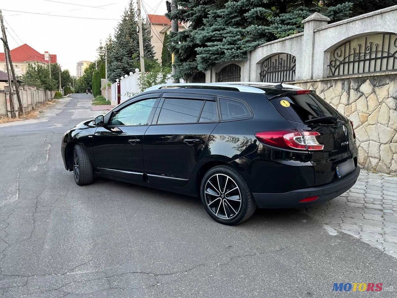 2012' Renault Megane photo #4
