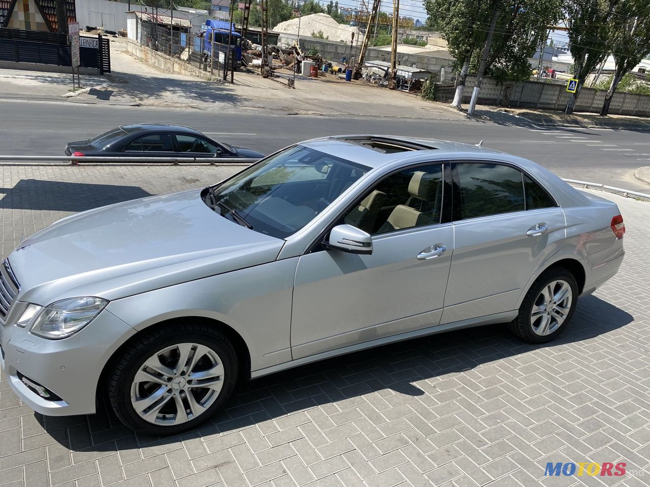 2010' Mercedes-Benz E Класс photo #2