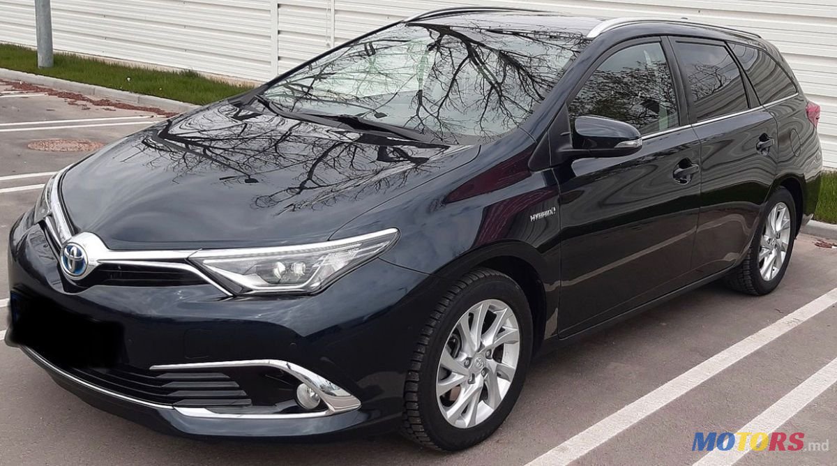 2015' Toyota Auris photo #6