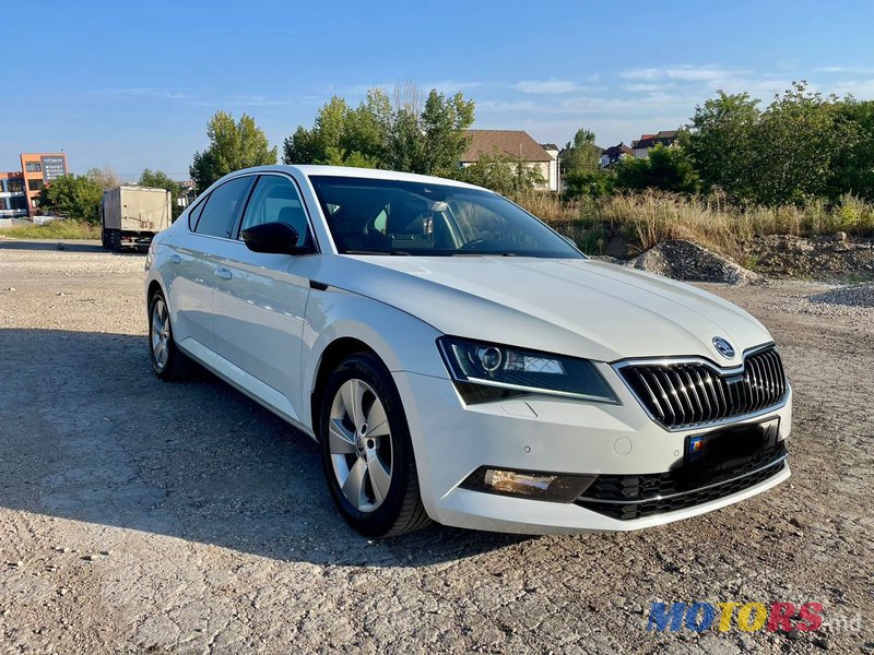 2015' Skoda Superb photo #1