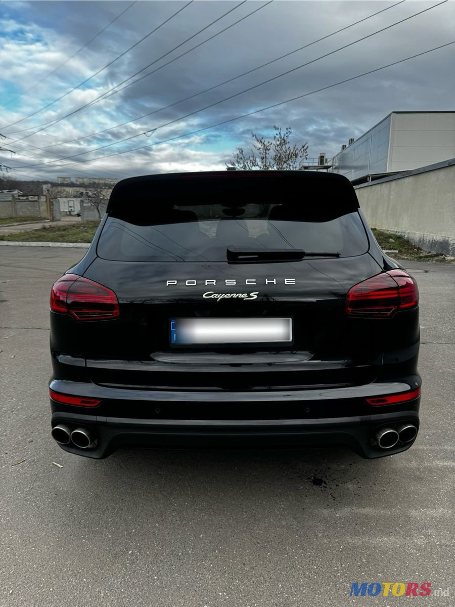 2015' Porsche Cayenne photo #4