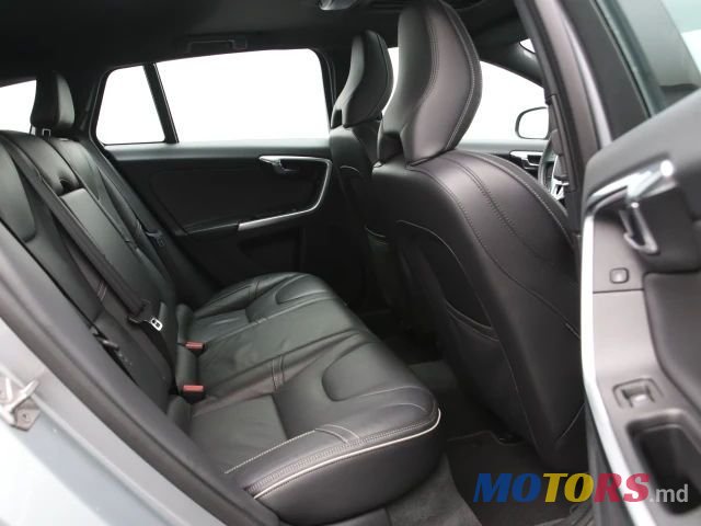 2015' Volvo V60 photo #6