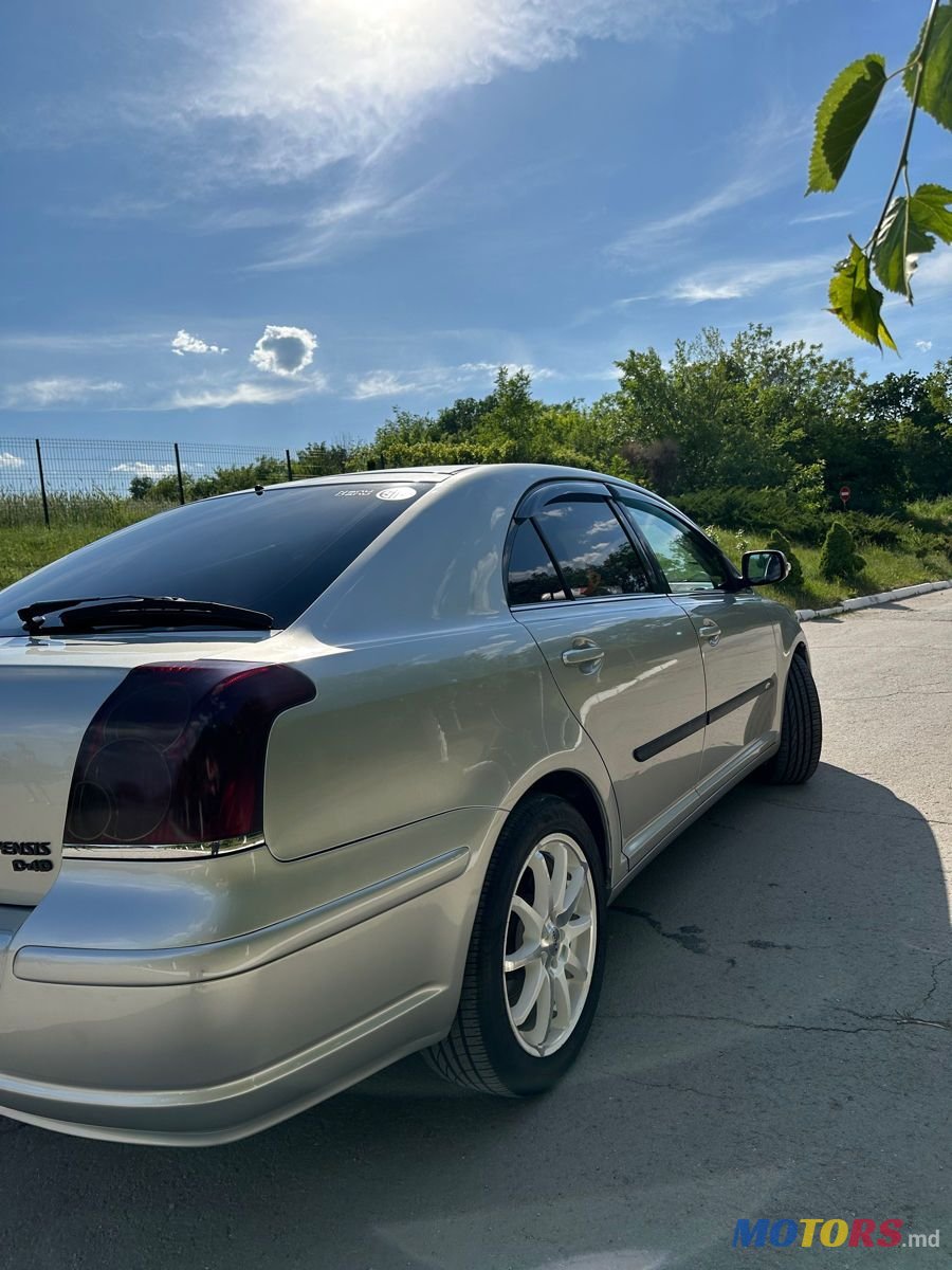 2007' Toyota Avensis photo #5