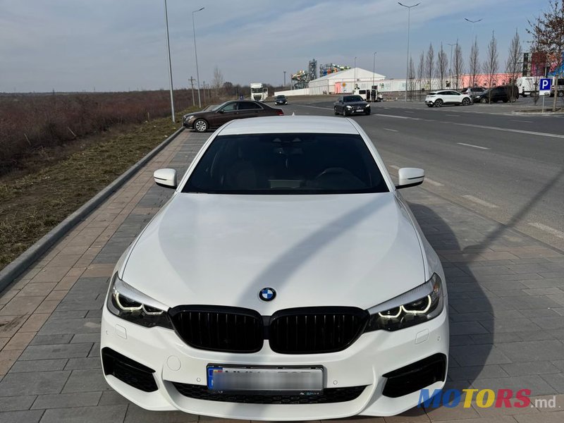 2017' BMW 5 Series photo #1