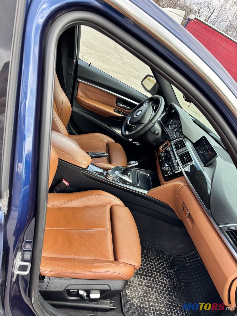 2016' BMW 3 Series photo #4