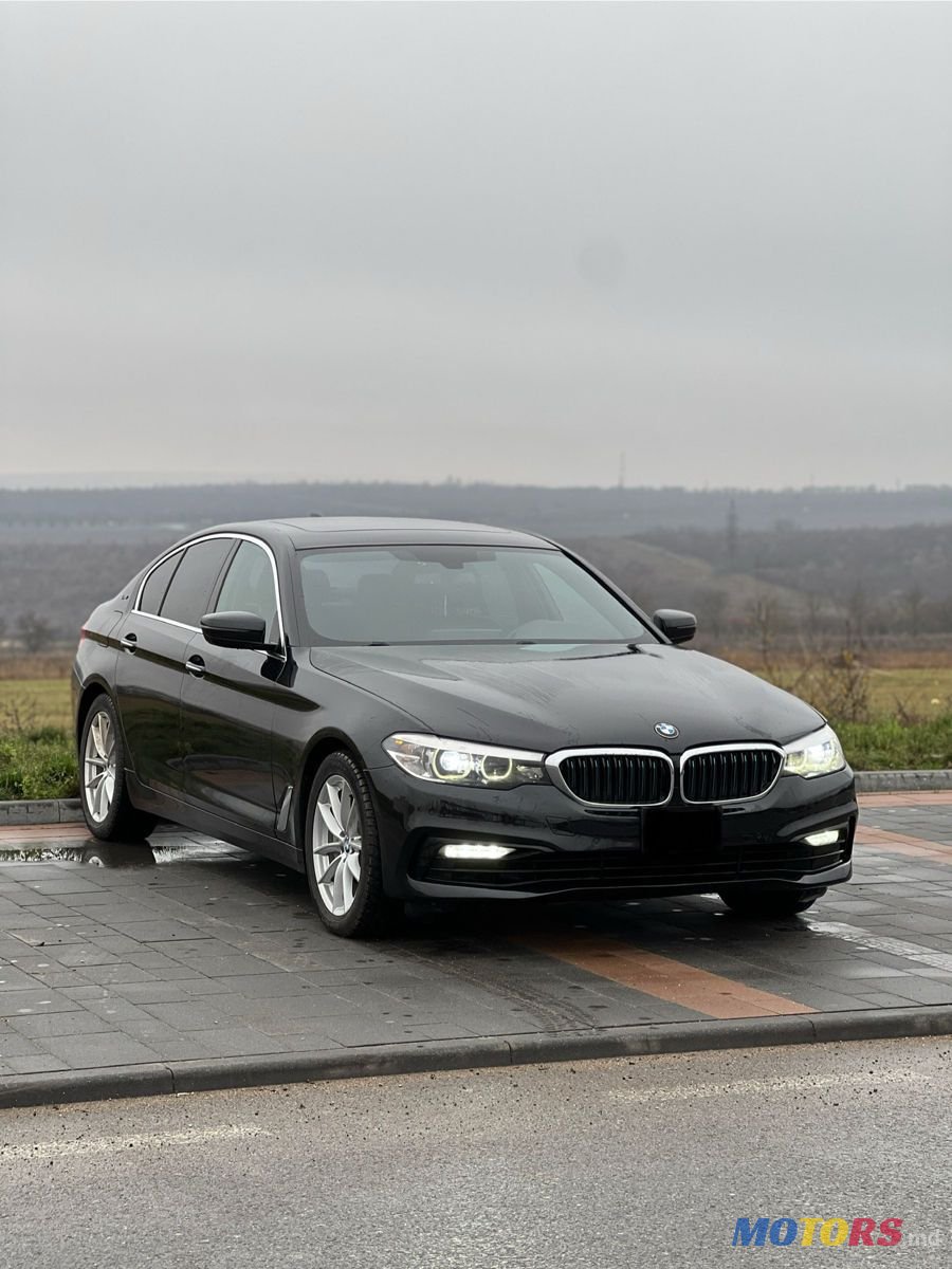 2018' BMW 5 Series photo #1