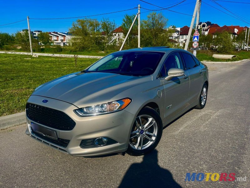 2014' Ford Fusion photo #2