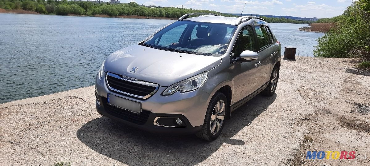 2015' Peugeot 2008 photo #1