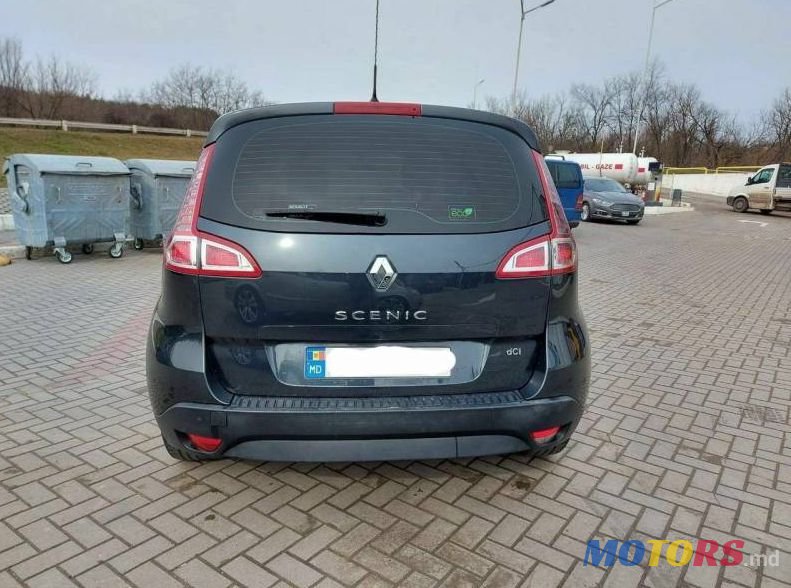 2010' Renault Scenic photo #5