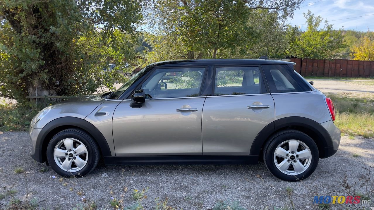 2017' MINI Cooper photo #5