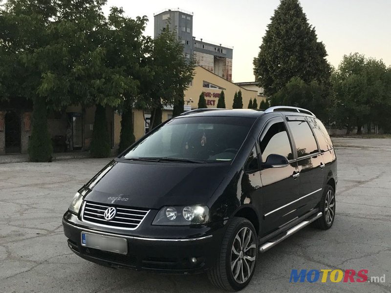2006' Volkswagen Sharan photo #3