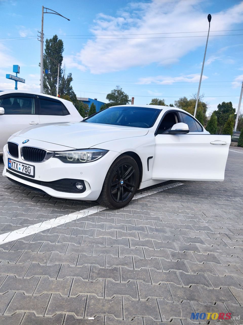 2017' BMW 4 Series photo #2
