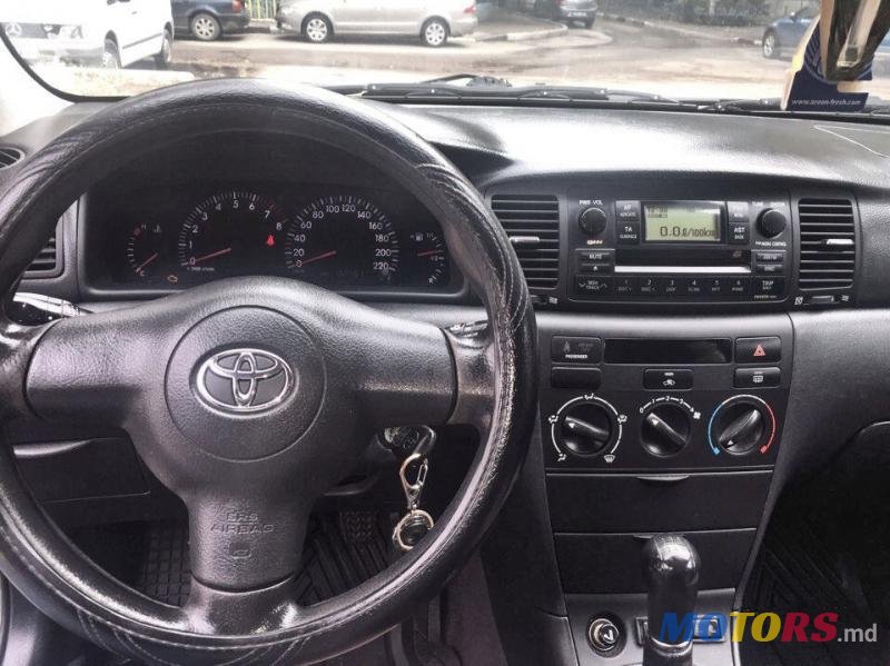 2004' Toyota Corolla photo #3